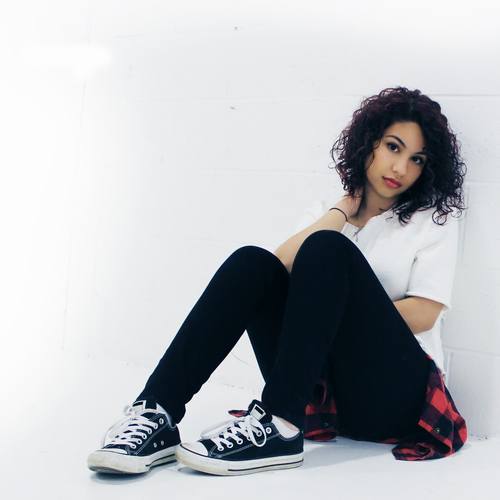 アレッシア・カーラ直筆サイン入り超大型写真…Alessia Cara… アレッシア・カーラ直筆サイン入り超大型写真…Alessia Cara